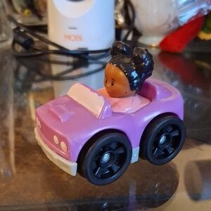 LITTLE PEOPLE WHEELIES CAR